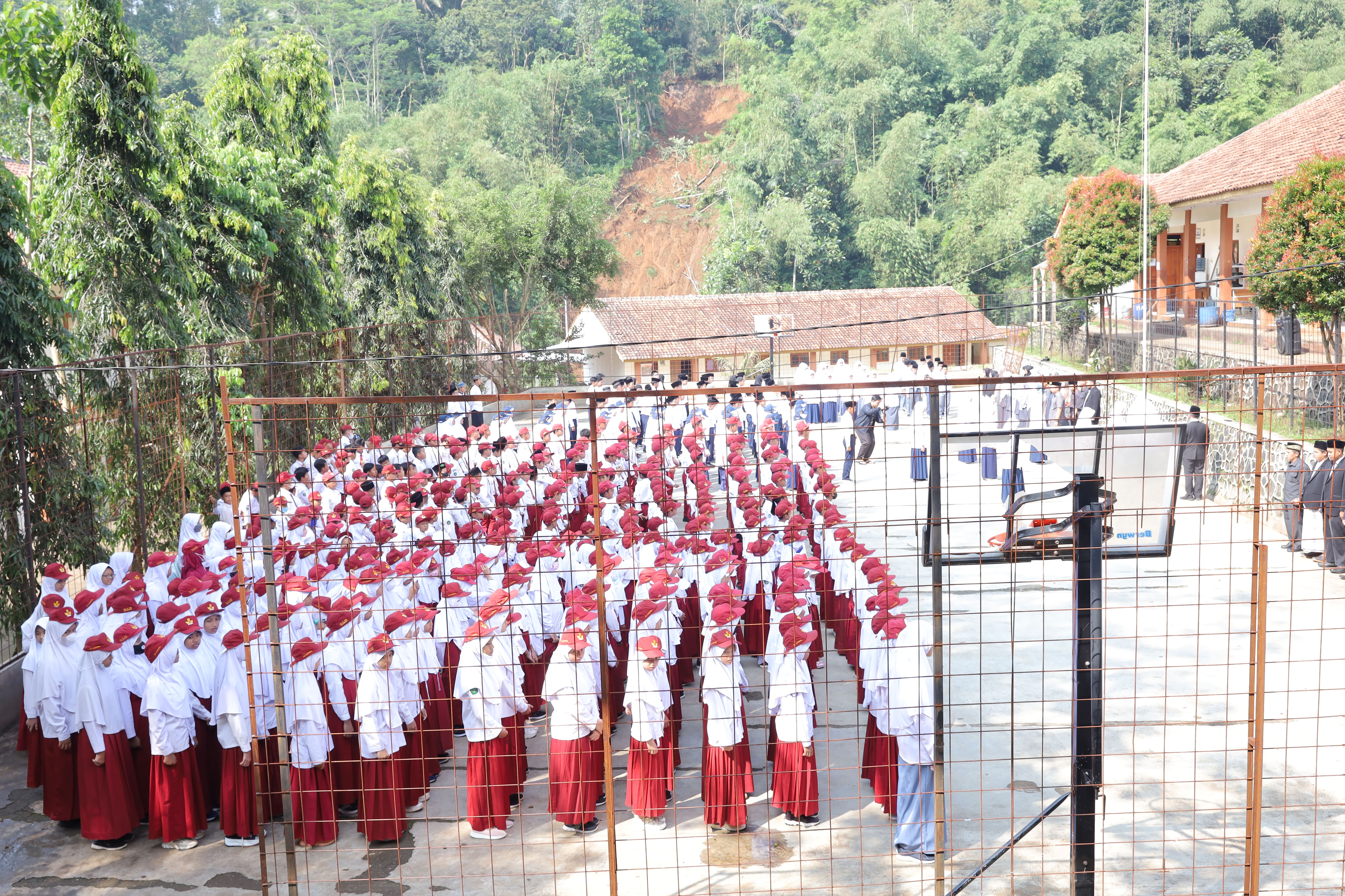 Membangun Budaya Disiplin Sejak Dini